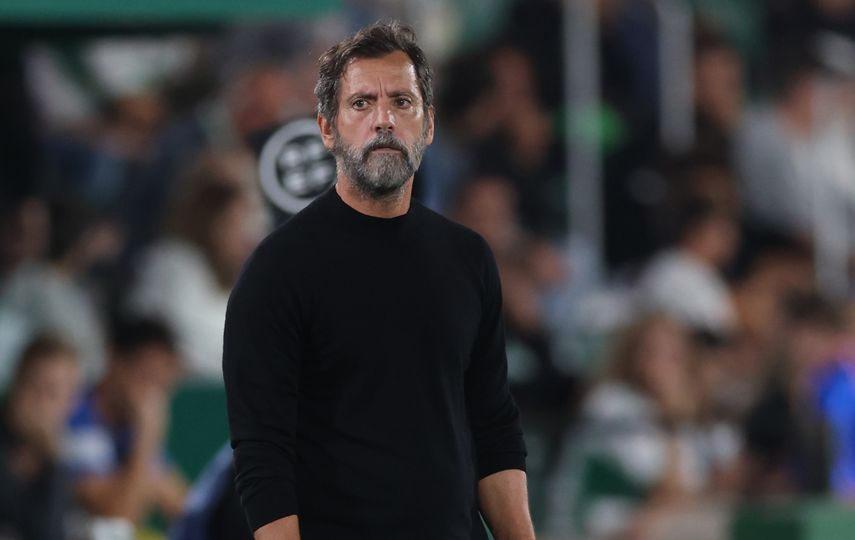 Sevilla prensenta a Quique Sánchez Flores como nuevo DT