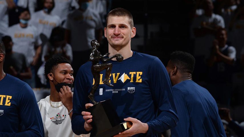 NBA Nikola Jokic en busca de un histórico premio MVP