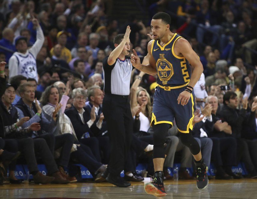 Stephen Curry Anota Puntos En Triunfo De Warriors