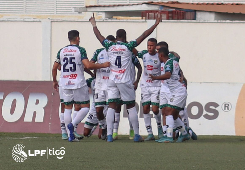 LPF Plaza Amador Y Tauro Al Playoffs Sporting Espera En Semifinales