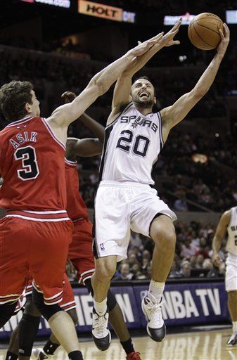 NBA: Spurs 103, Bulls 94; Ginóbili aporta 20 puntos