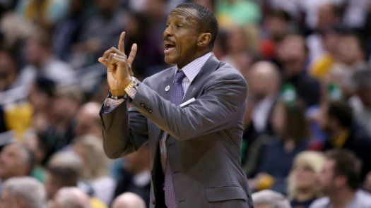 Los Spurs se mantienen invictos en casa con su triunfo sobre los Blazers