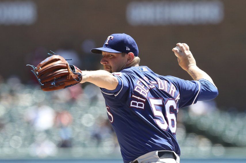 Bibens-Dirkx se luce y los Rangers blanquean 3-0 a Detroit