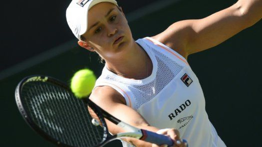 Barty, número uno del mundo, suma y sigue en Wimbledon