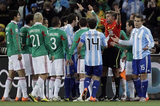 Mundial: Mexicanos culpan al árbitro por la derrota