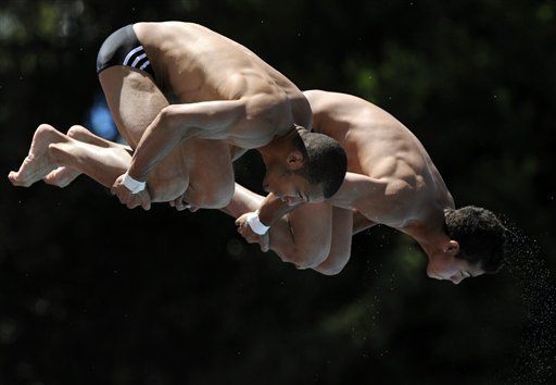 Cuba gana la medalla de bronce en saltos sincronizados 10 metros