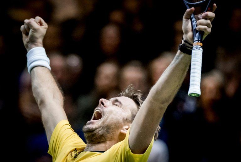 Wawrinka elimina a Nishikori y jugará final de Róterdam ante Monfils