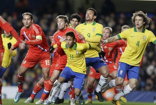 Scolari sigue sin ganar: Brasil empata con Rusia