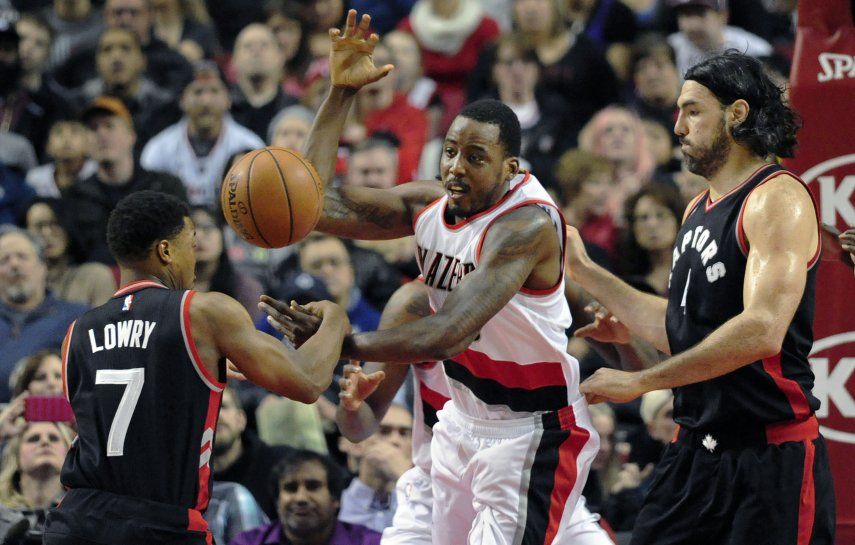 Raptors frenan a Blazers, ganan por 110-103