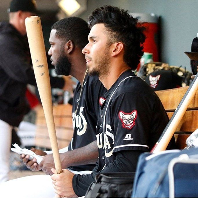 Javy Guerra es llamado por los Padres de San Diego