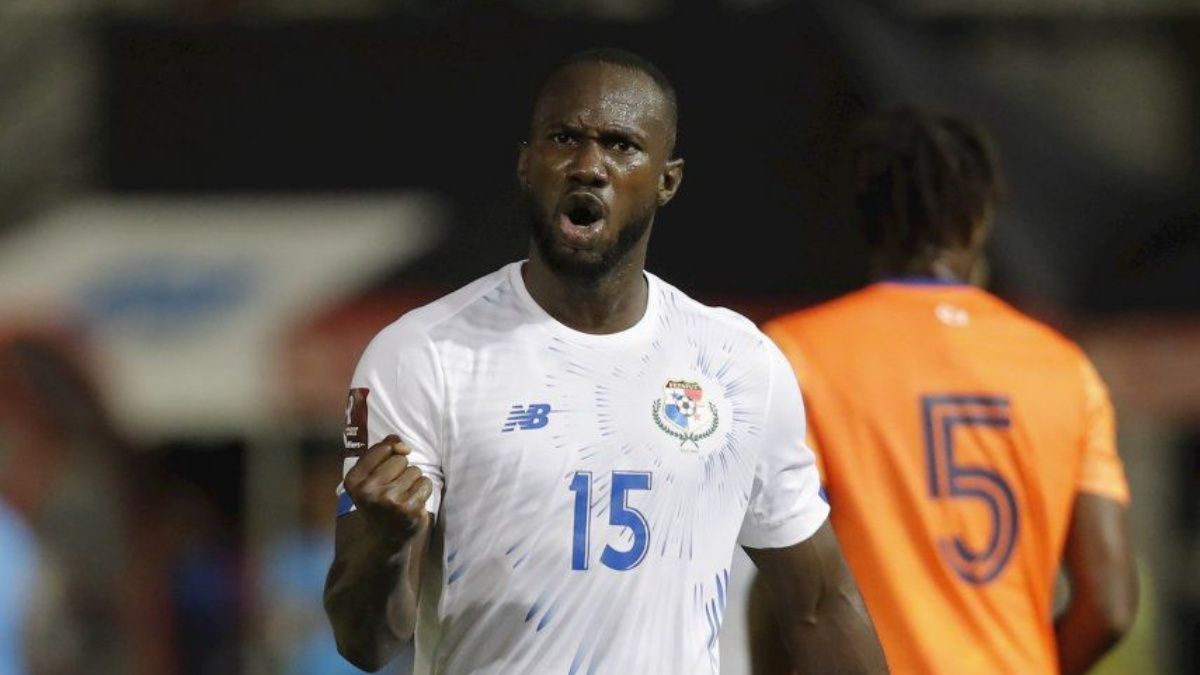 Cecilio Waterman, máximo goleador de Panamá en eliminatorias