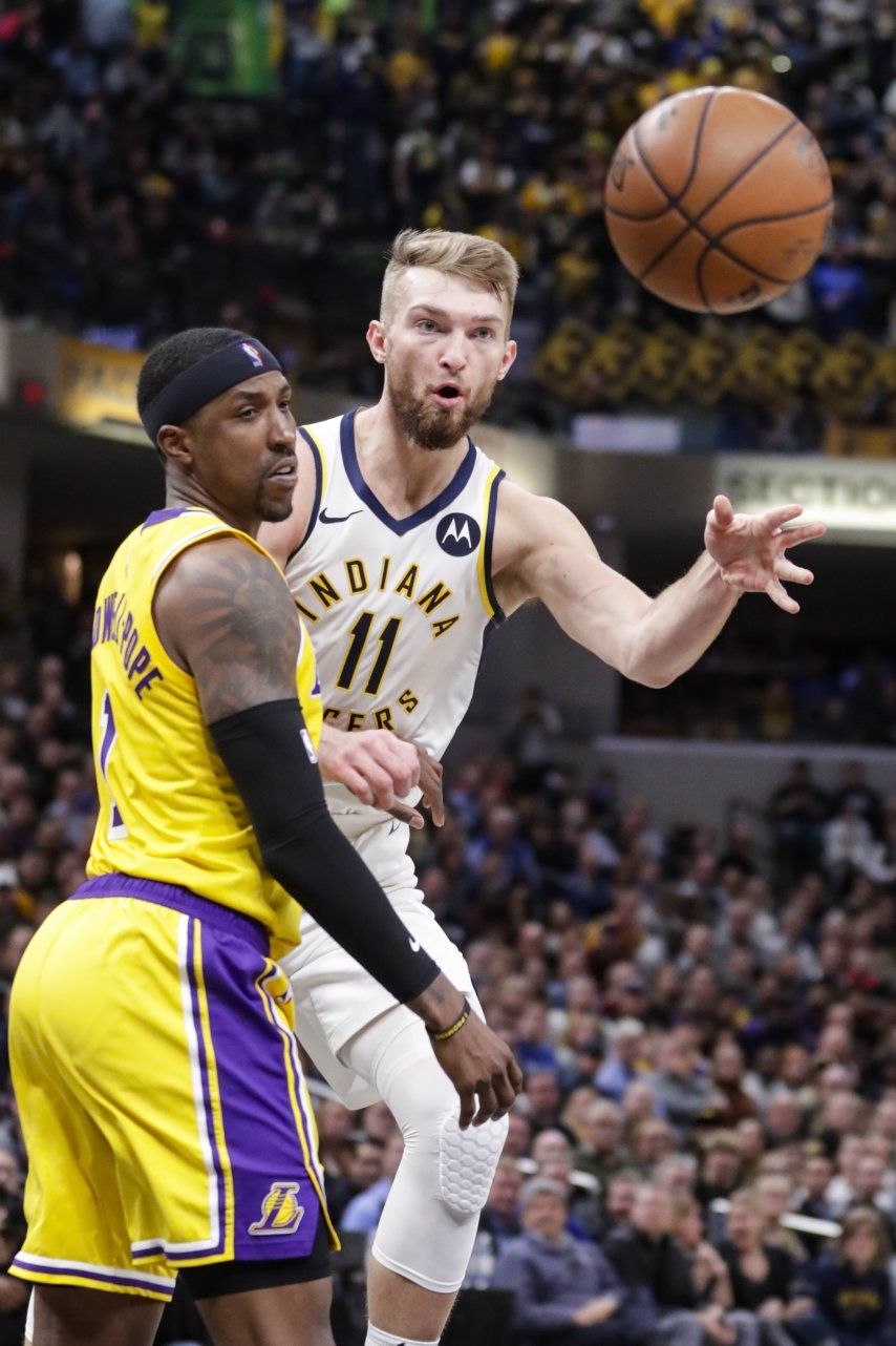 Pacers remontan al final y cortan racha de Lakers