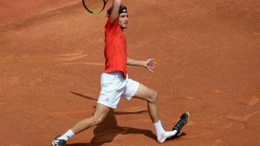 Tsitsipas vence a Carreño y jugará en Barcelona su primera final