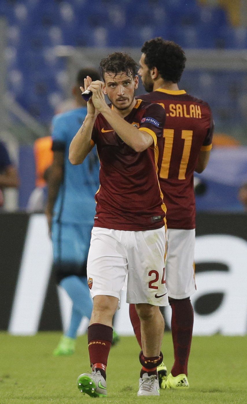 Campeones: Con golazo, Roma rescata empate ante Barcelona