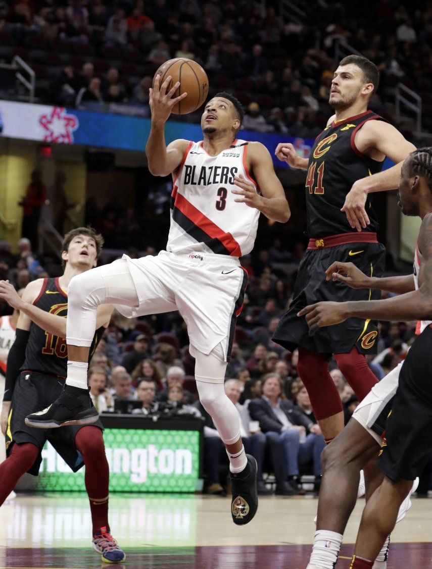Trail Blazers resisten remontada de Cavaliers para ganar