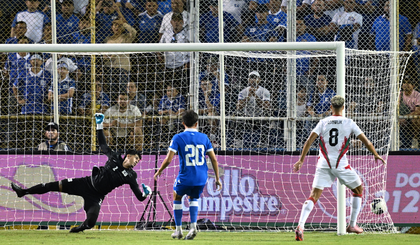 La selección de Surinam denuncia insultos racistas en duelo de eliminatorias Concacaf