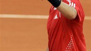 Francia: González enfrenta a Federer en cuartos de final