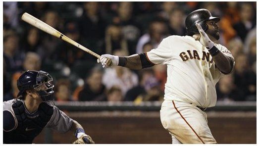 MLB: Gigantes 8, Padres 3; Beltrán y Sandoval pegan jonrones