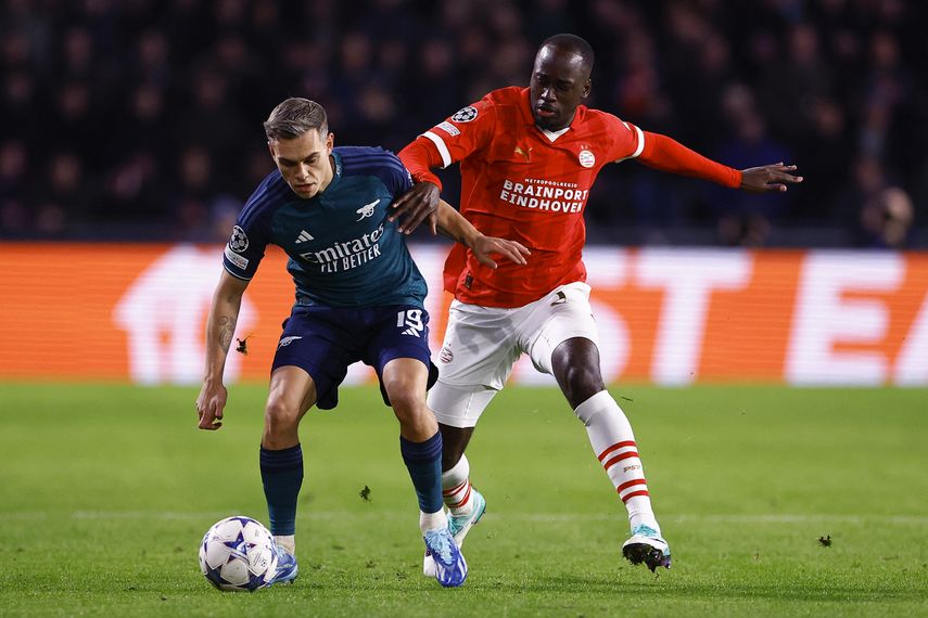 Champions League: PSV y Arsenal igualaron en el cierre de la fase de grupos