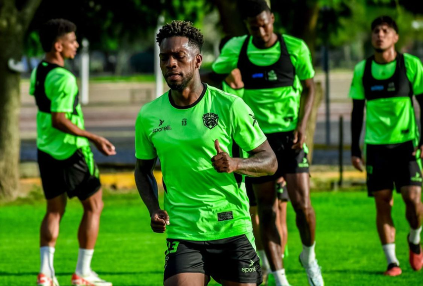 José Luis Rodríguez y el FC Juárez vencieron al Santos en el Estadio Corona