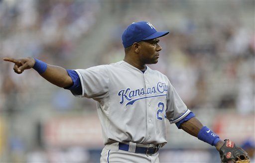 Miguel Tejada es suspendido en Liga Dominicana