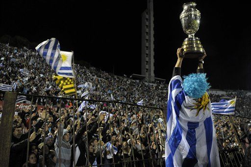 América: Celestes dan vuelta olí­mpica en el Centenario