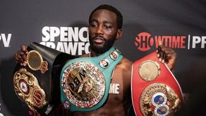 Terence Crawford volverá en agosto para disputar títulos superwélter, según informes