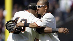 Cabrera y Beltrán despiertan con el bate; Gigantes se imponen