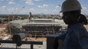 Mundial: prosiguen obras en estadio accidentado