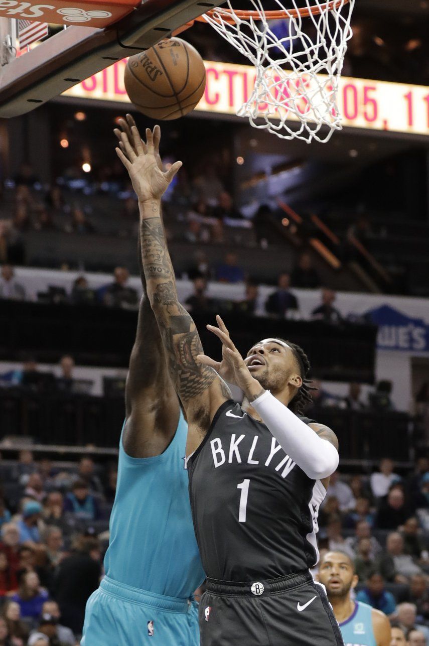 Russell anota 40 puntos en triunfo de Nets sobre Hornets
