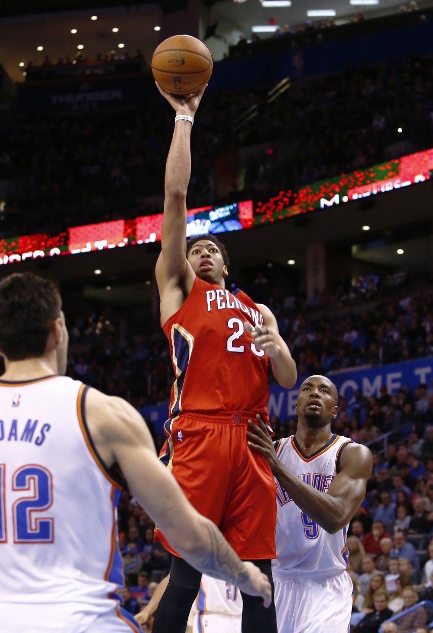 Davis anota 38 y Pelicans superan al Thunder