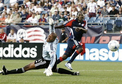 MLS: Revolution propina a Chivas cuarta derrota seguida