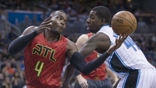Korver lidera remontada de Hawks ante Magic