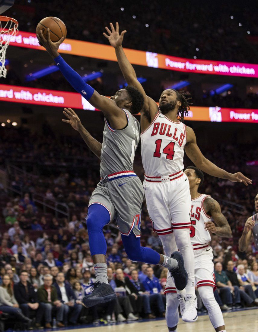 76ers dan descanso a titulares pero vencen a Bulls