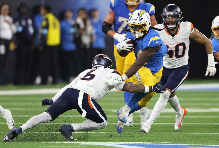 NFL: Chargers superan a Broncos en gran duelo en California
