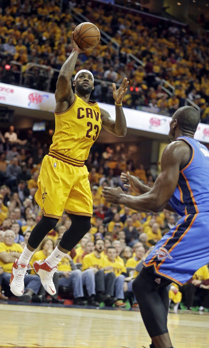 LeBron y los Cavs recuperan la sonrisa