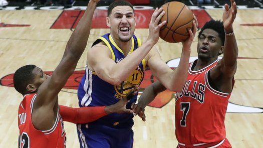 Warriors hilan 14to triunfo como visitantes; vencen a Bulls