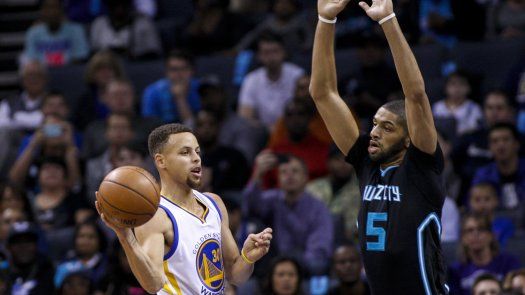 Los Warriors llegan a 20 victorias seguidas en la temporada