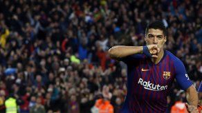 Con tripleta de Suárez