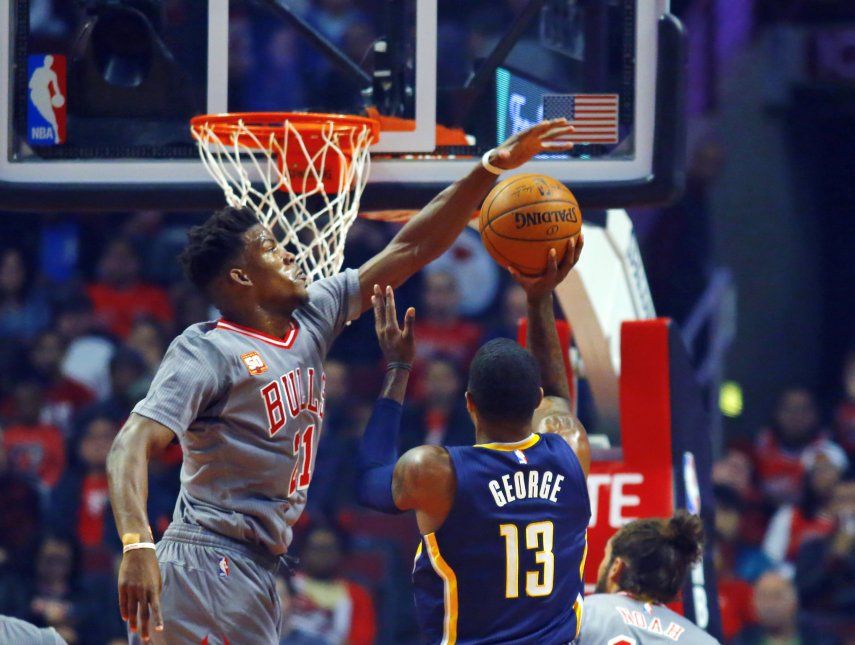 Bulls resisten al final y derrotan a Pacers