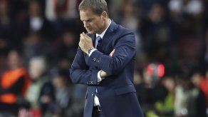 Inter despide al técnico Frank de Boer