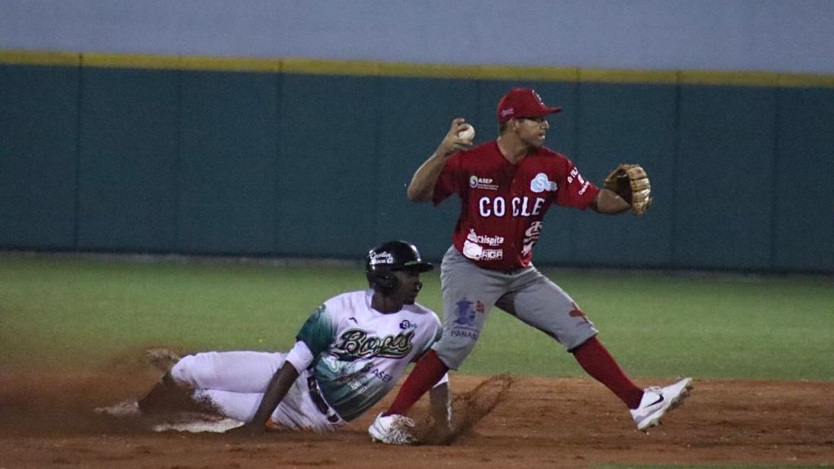 B Isbol Juvenil 2024 Tabla De Posiciones Tras La Fecha 7   Beisbol Jvenil 2024 Bocas Del Toro Vs Coclejpg 