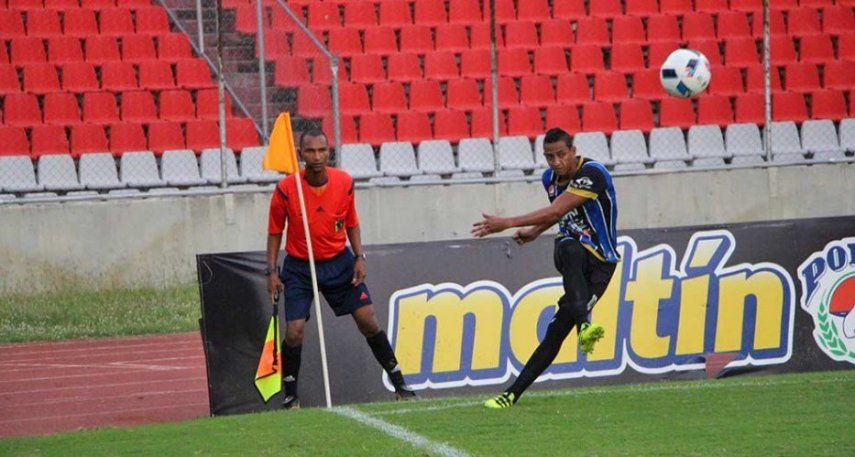 Rolando Escobar tuvo minutos en su regreso tras lesión