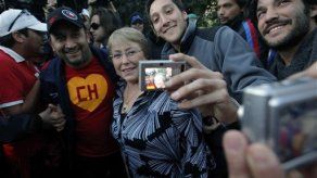 Mundial: Bachelet le desea buena suerte a Chile
