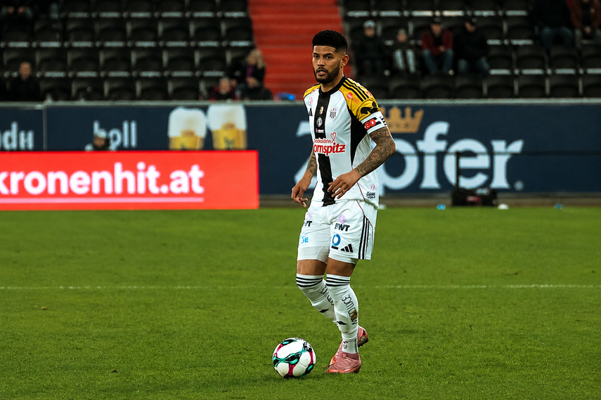 Andrés Andrade brindó asistencia en goleada del LASK Linz