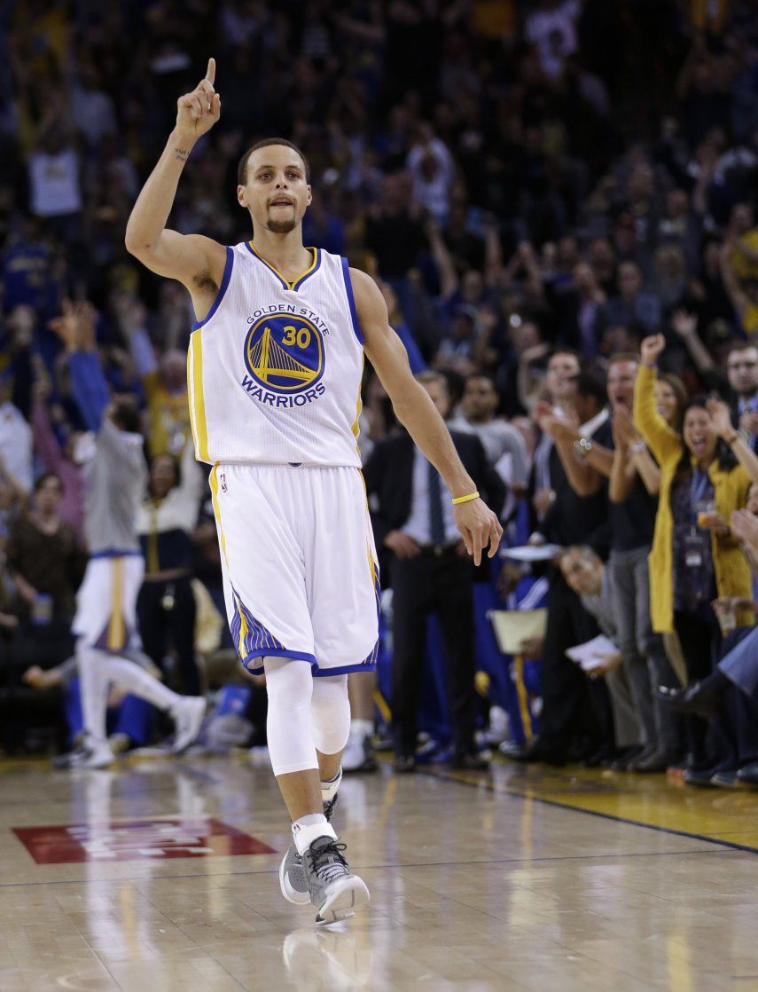 Curry competirá en concurso de triples