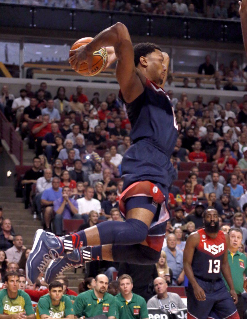 Rose vuelve y EEUU derrota 95-78 a Brasil