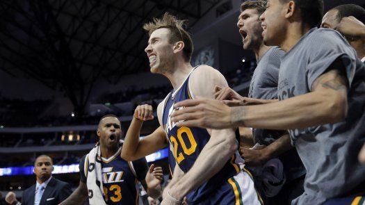 Hayward define en la prórroga; Jazz vence a Mavs