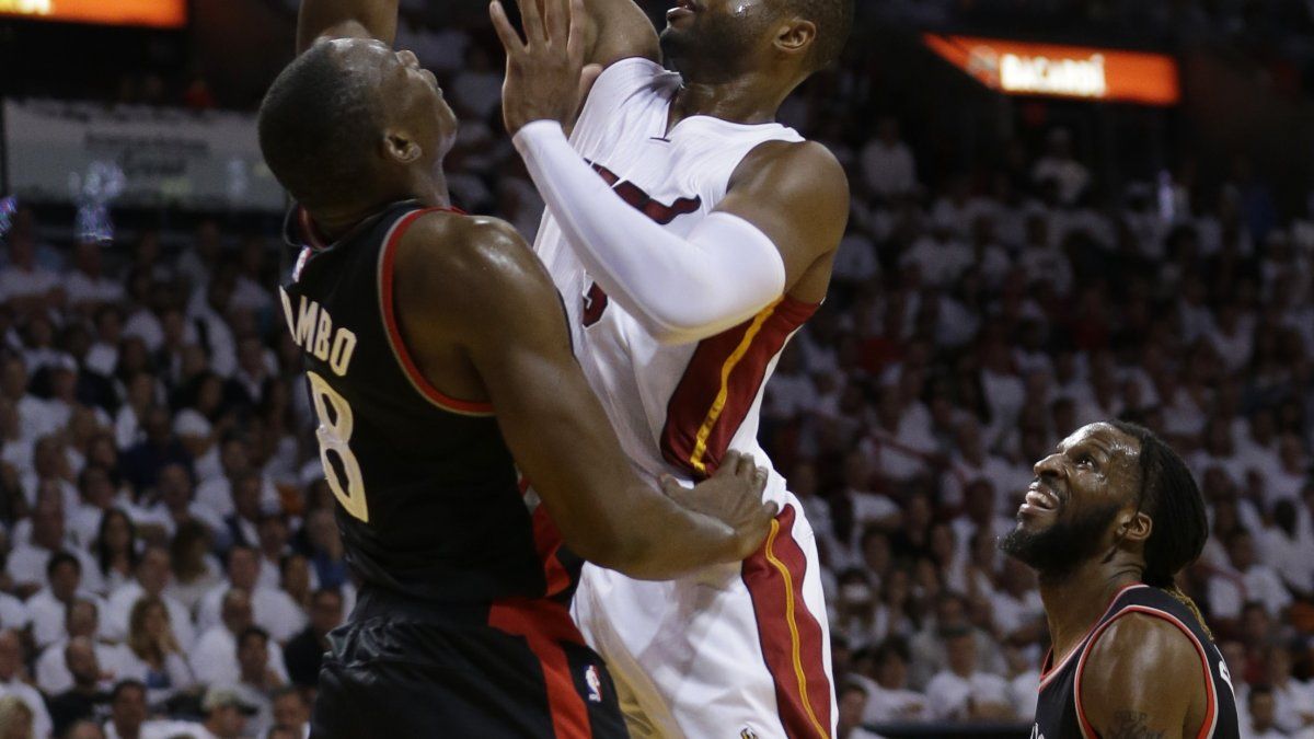 Wade anota 30 y el Heat se impone en tiempo extra