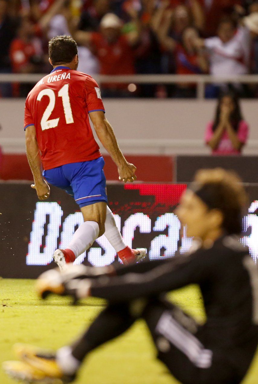 Costa Rica iguala con México y da otro paso hacia el Mundial